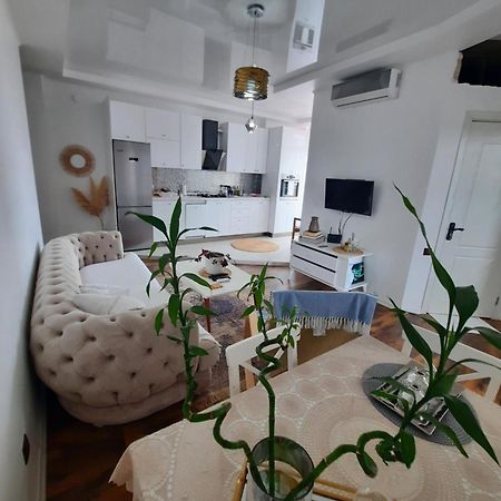 Sofia'S Apartment In Kobuleti Dış mekan fotoğraf